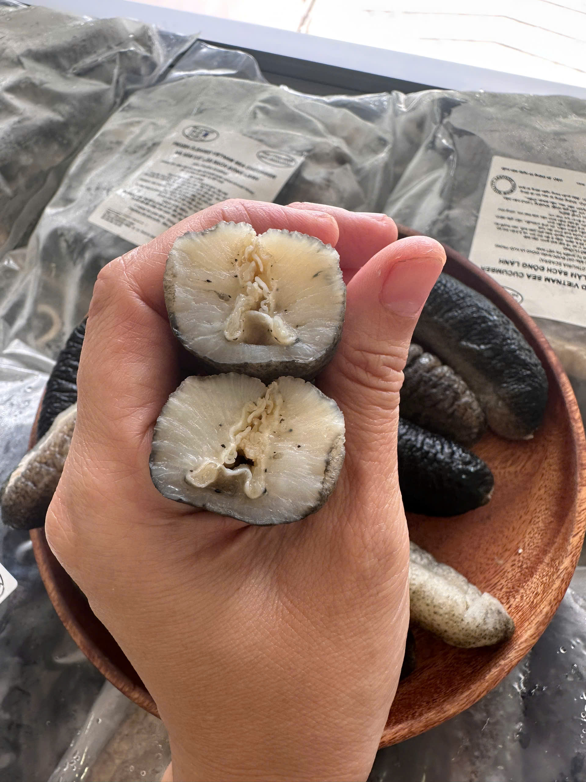 Hải sâm cát size 16 - 20 con/kg - Ảnh 2